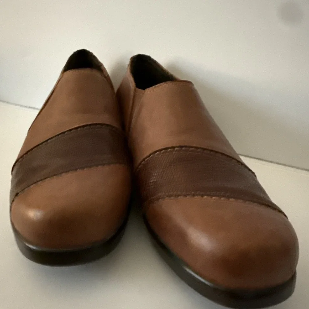SAS Nora Slip On Loafer Wedge Shoes Brown Leather Womens Size 10.5 N Comfort New